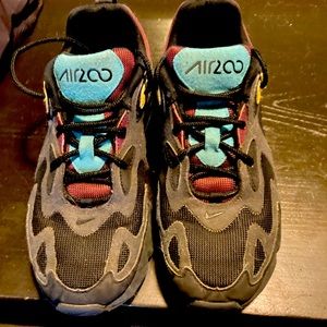 Nike Air Max 200 sz 8